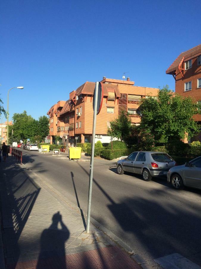 Vivienda Familiar Con Jardin Junto A Ifema Apartman Madrid Kültér fotó