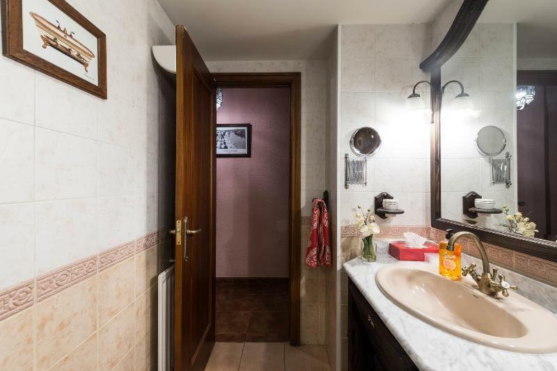 Vivienda Familiar Con Jardin Junto A Ifema Apartman Madrid Kültér fotó