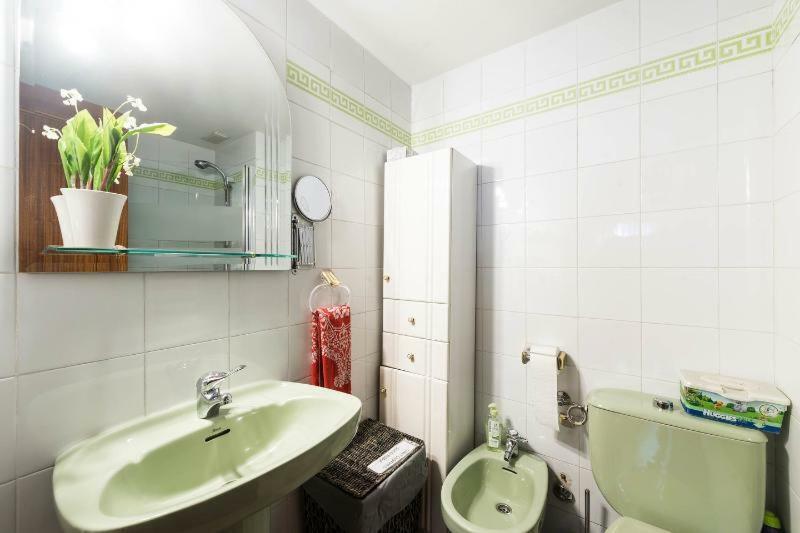 Vivienda Familiar Con Jardin Junto A Ifema Apartman Madrid Kültér fotó