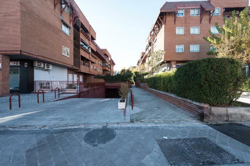 Vivienda Familiar Con Jardin Junto A Ifema Apartman Madrid Kültér fotó